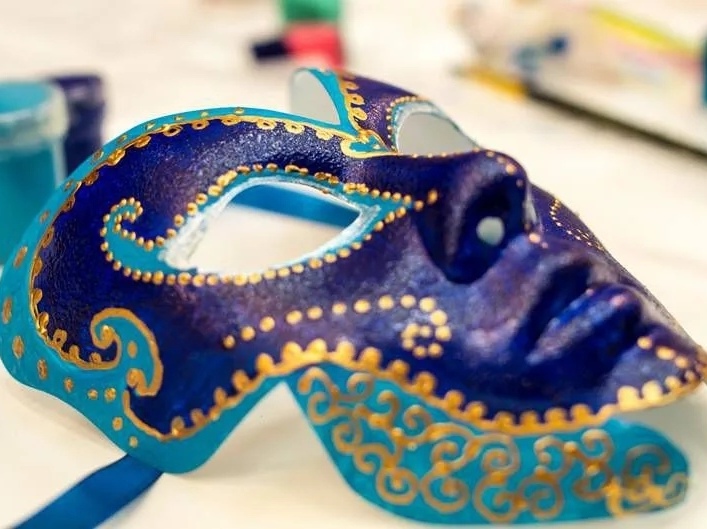Роспись карнавальных масок
